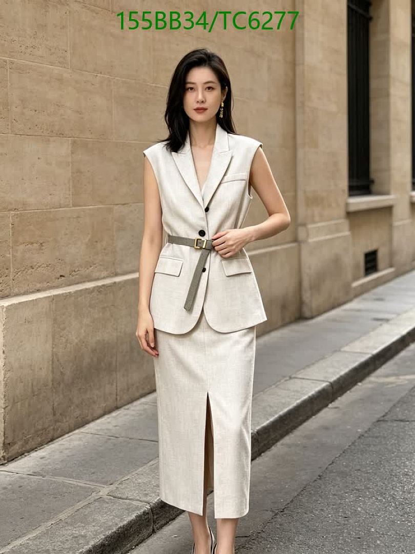 LV-Clothing Code: TC6277 $: 155USD