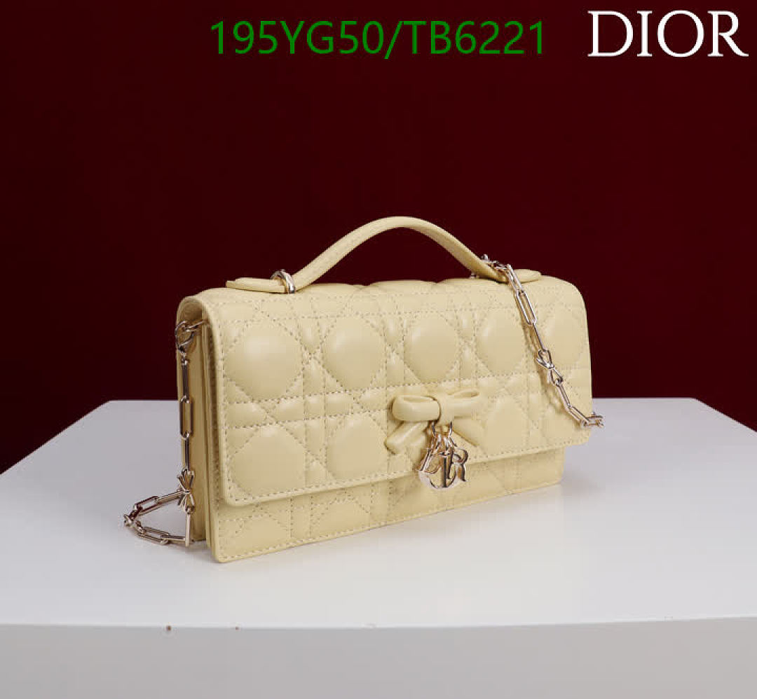 Dior-Bags(5A) Code: TB6221 $: 195USD