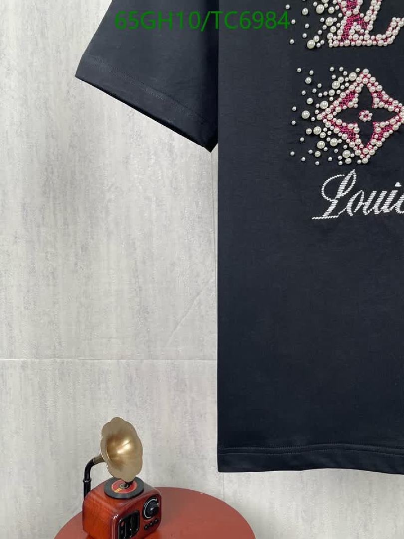 LV-Clothing Code: TC6984 $: 65USD