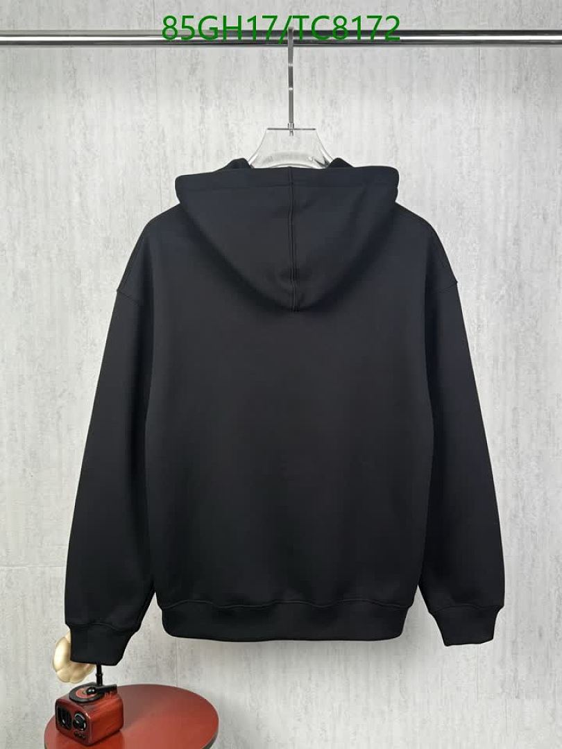 Supreme-Clothing Code: TC8172 $: 85USD