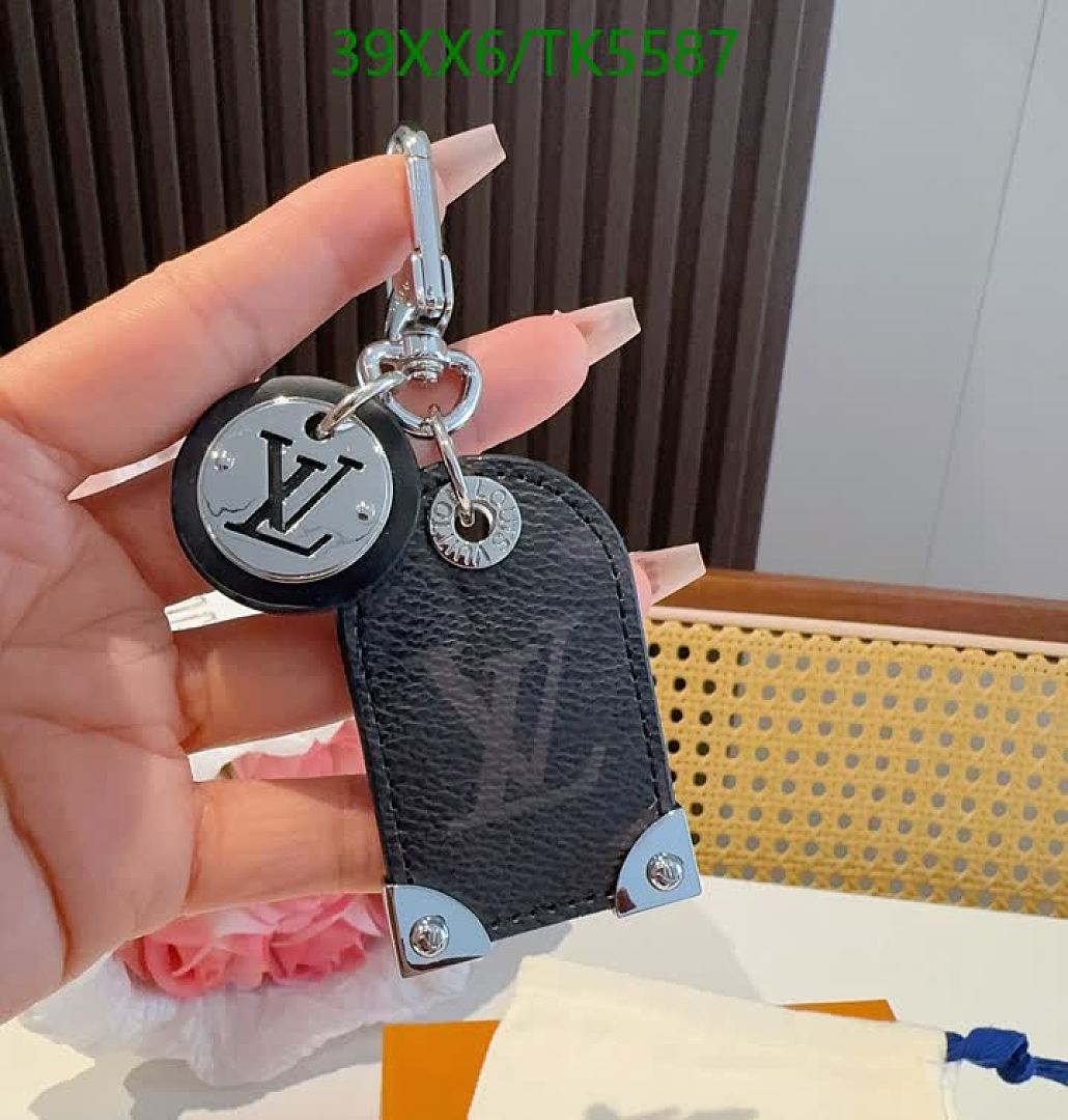 LV-Keychains & Bag Charms Code: TK5587 $: 39USD