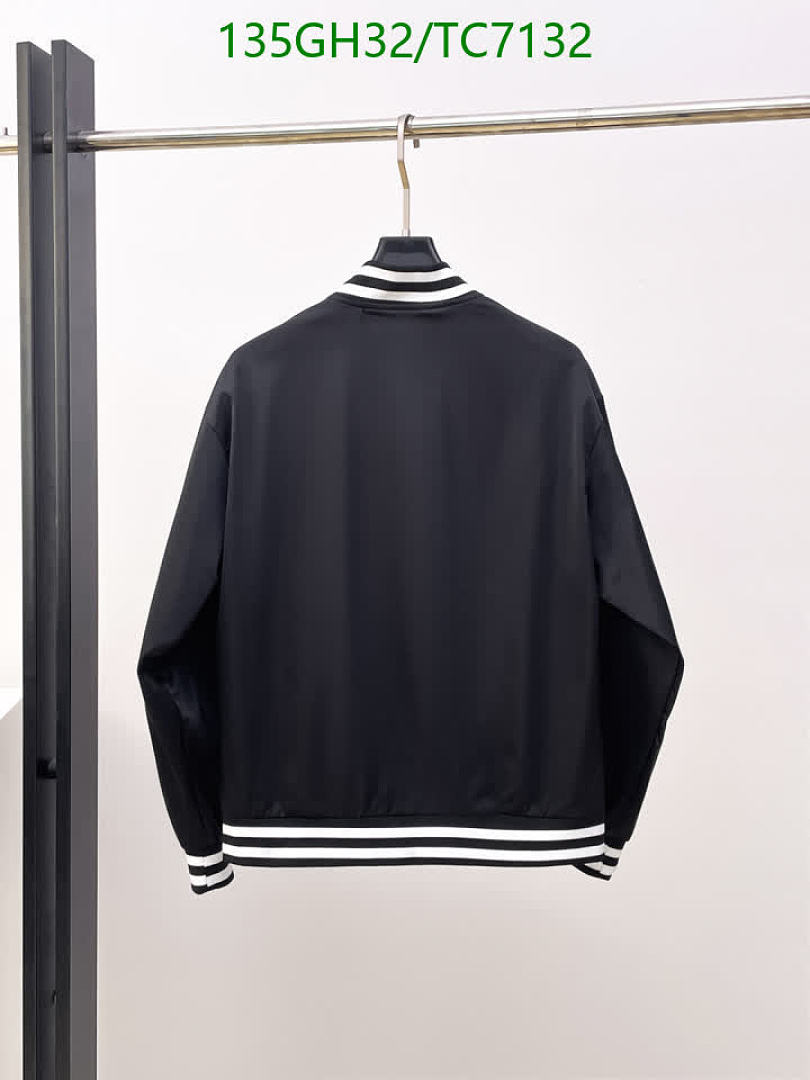 LV-Clothing Code: TC7132 $: 135USD
