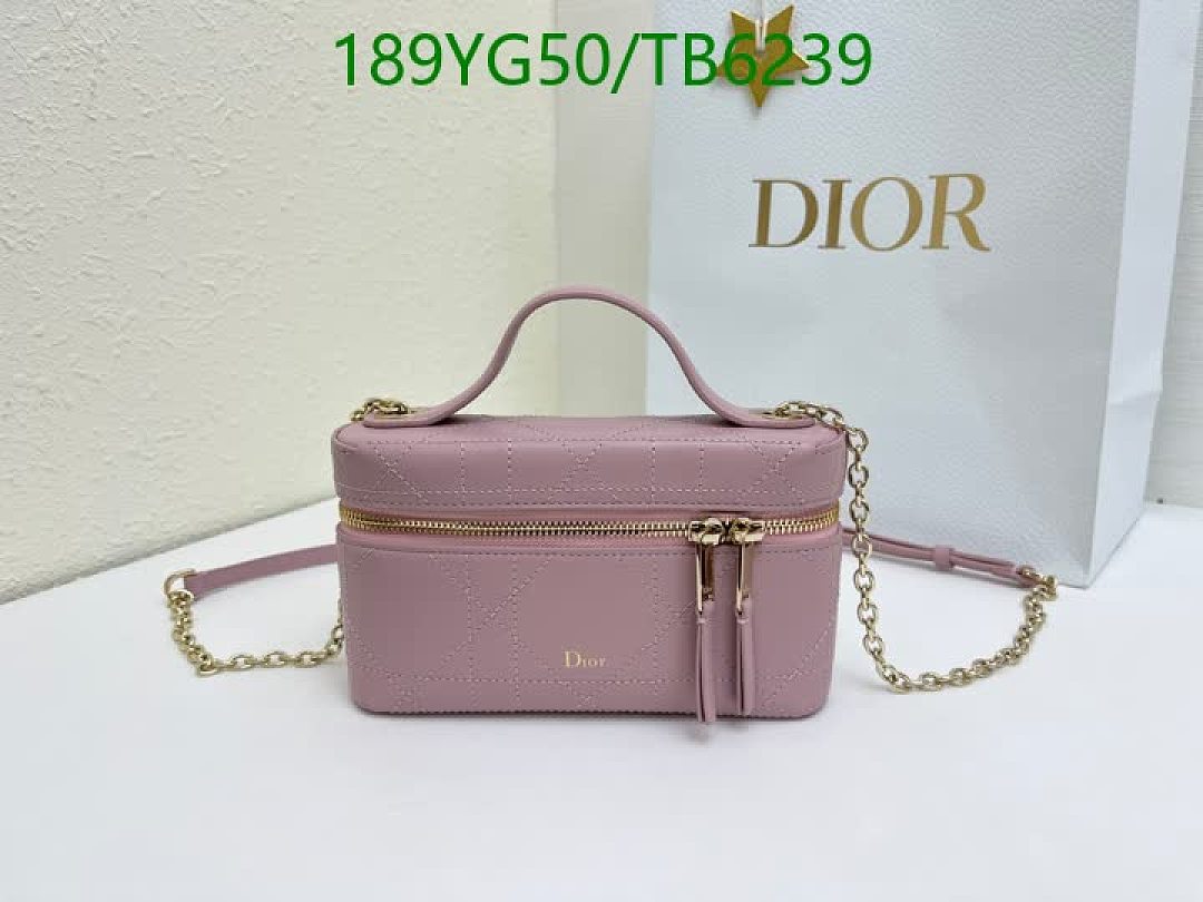Dior-Bags(5A) Code: TB6239 $: 189USD