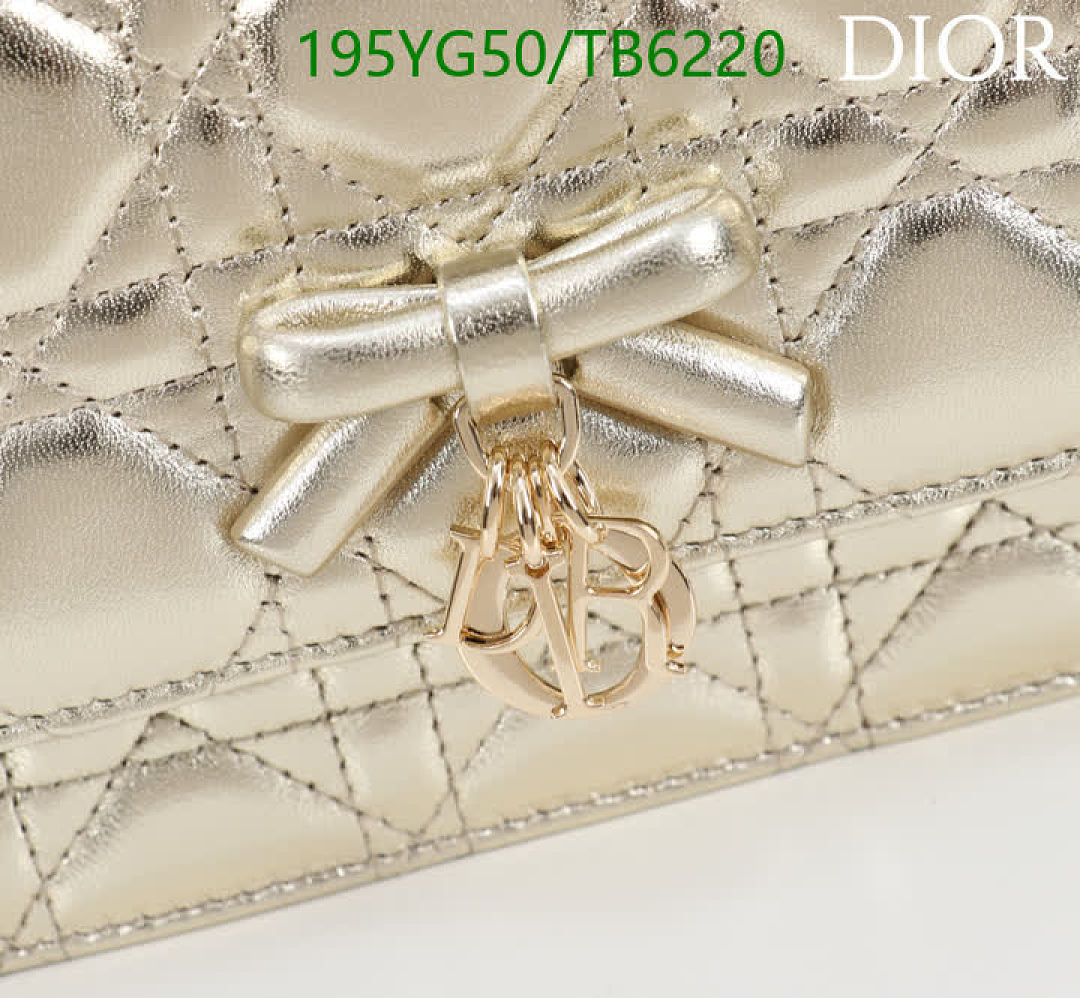 Dior-Bags(5A) Code: TB6220 $: 195USD