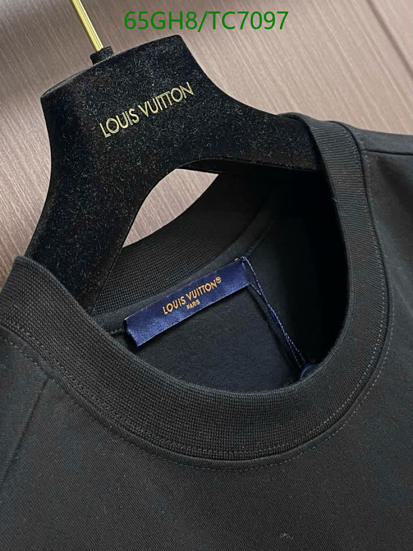 LV-Clothing Code: TC7097 $: 65USD