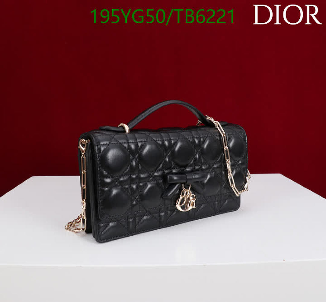 Dior-Bags(5A) Code: TB6221 $: 195USD