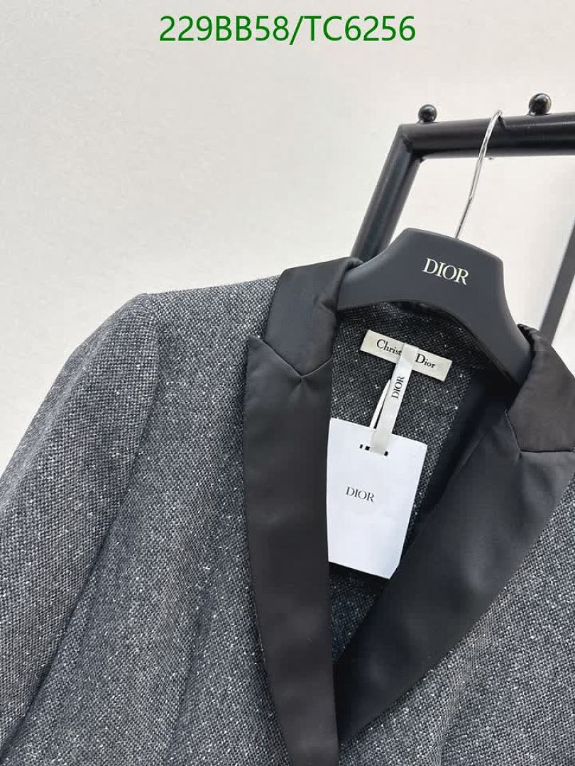 LV-Clothing Code: TC6256 $: 229USD