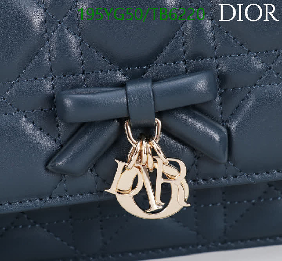 Dior-Bags(5A) Code: TB6220 $: 195USD