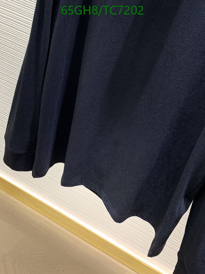 Burberry-Clothing Code: TC7202 $: 65USD