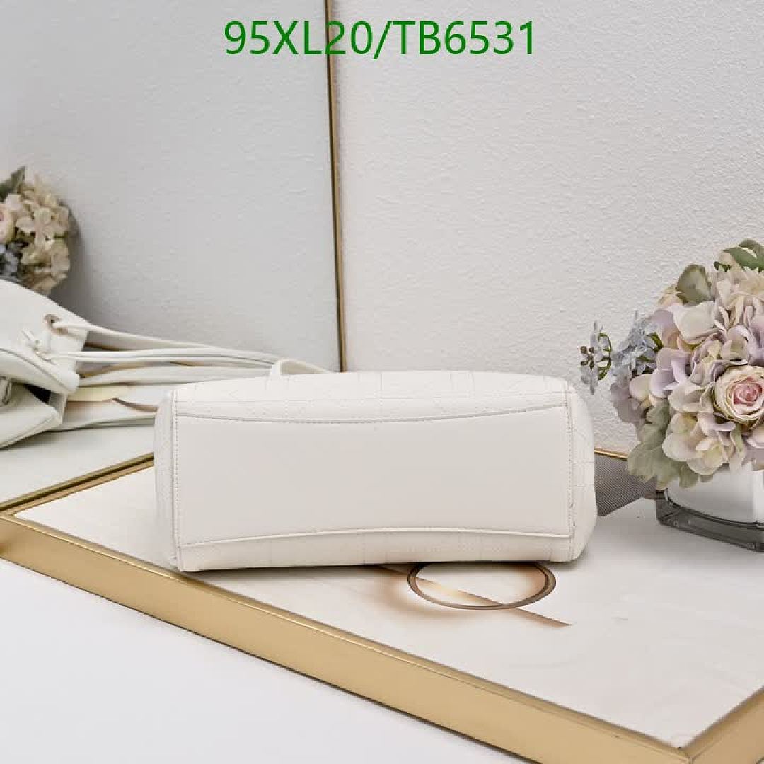 Dior-Bags(4A) Code: TB6531 $: 95USD