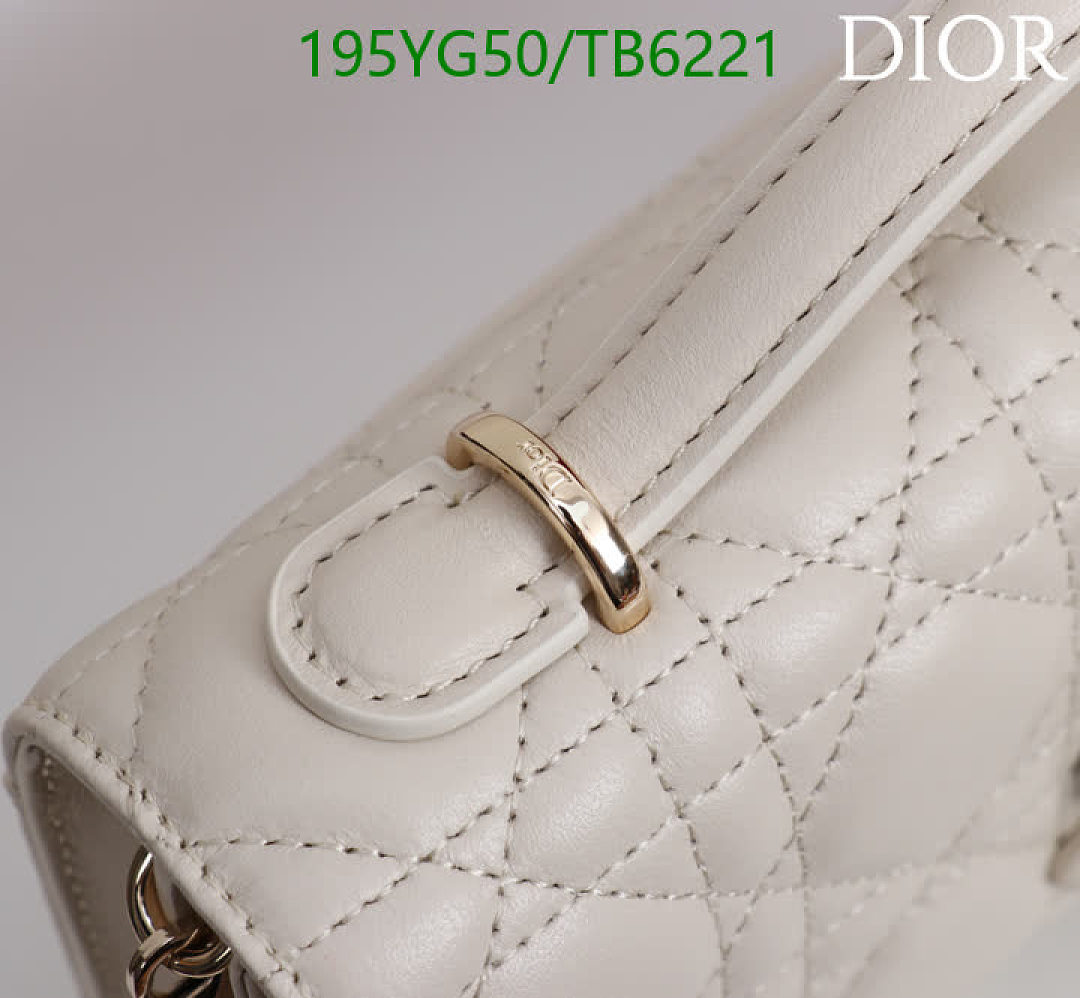 Dior-Bags(5A) Code: TB6221 $: 195USD