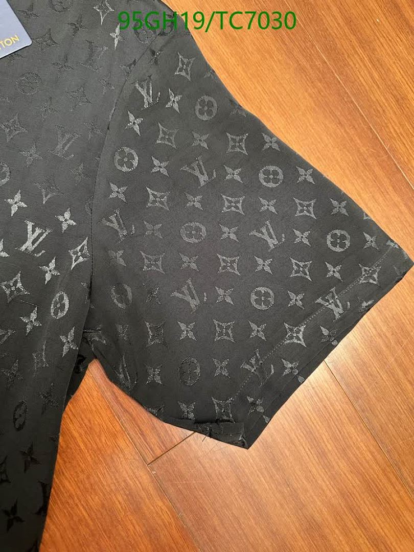 LV-Clothing Code: TC7030 $: 95USD