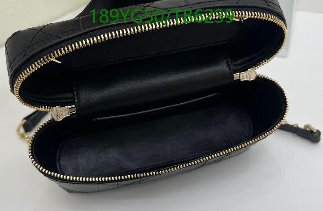 Dior-Bags(5A) Code: TB6239 $: 189USD