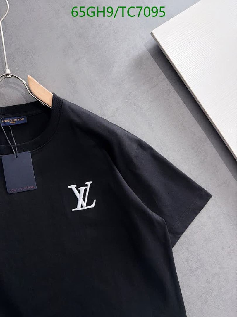 LV-Clothing Code: TC7095 $: 65USD
