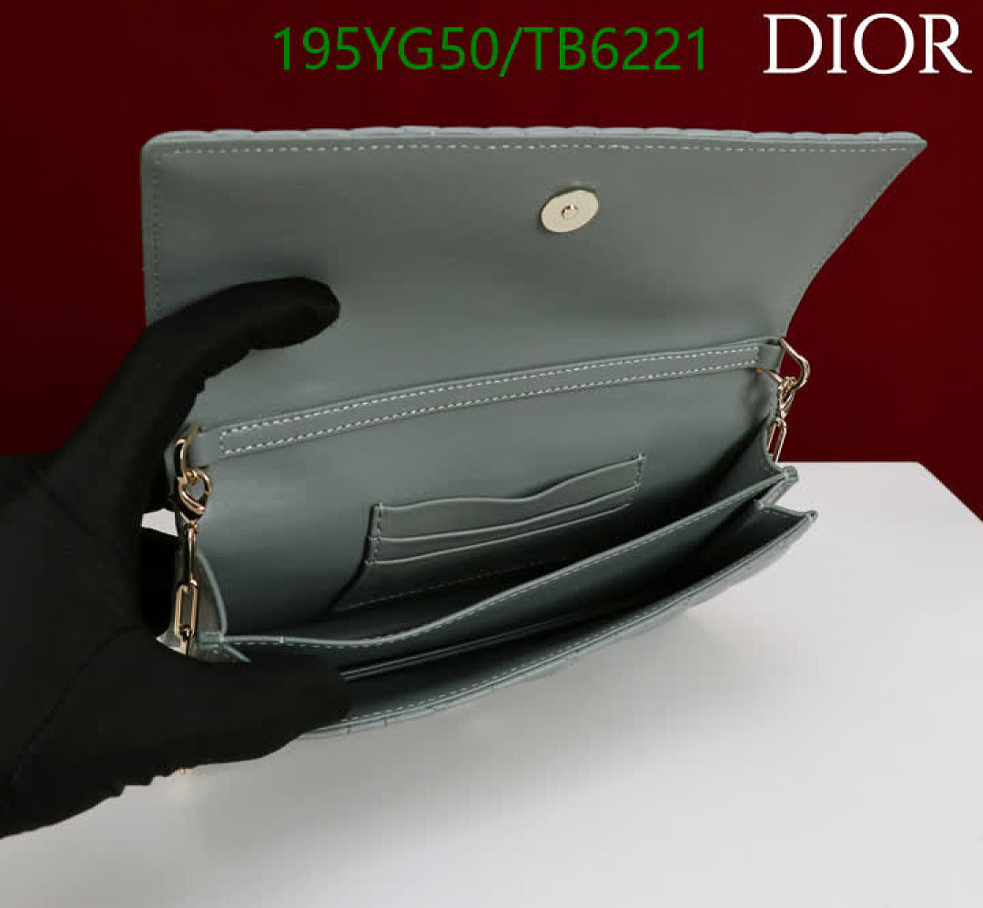 Dior-Bags(5A) Code: TB6221 $: 195USD