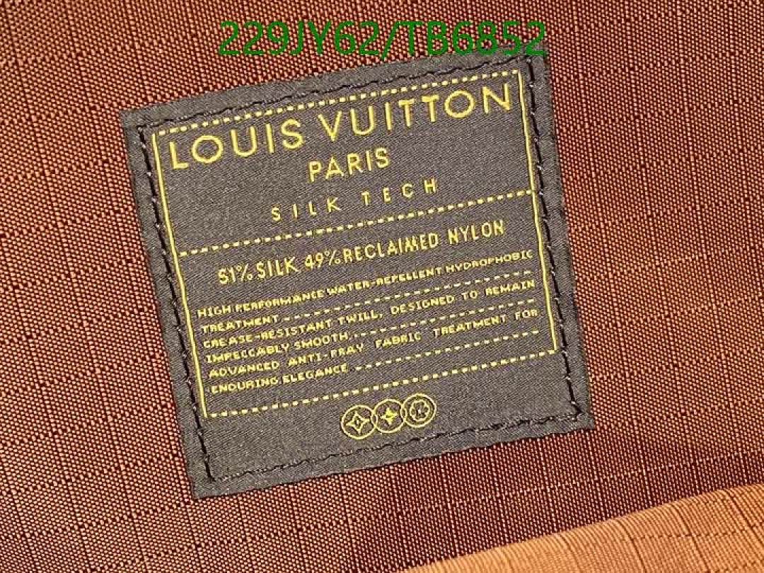 LV-Bags(5A) Code: TB6852 $: 229USD