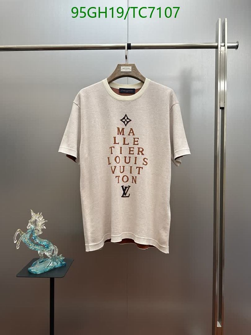 LV-Clothing Code: TC7107 $: 95USD