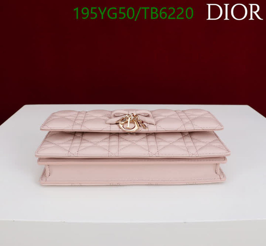Dior-Bags(5A) Code: TB6220 $: 195USD