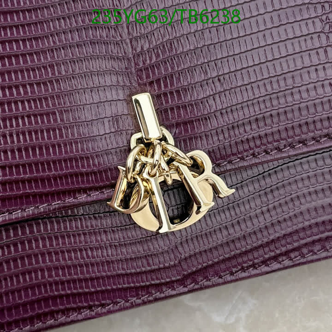 Dior-Bags(5A) Code: TB6238 $: 235USD