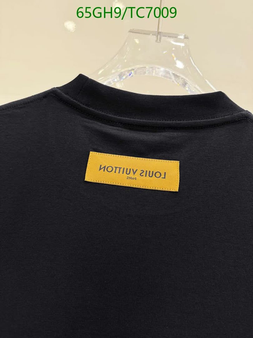 LV-Clothing Code: TC7009 $: 65USD