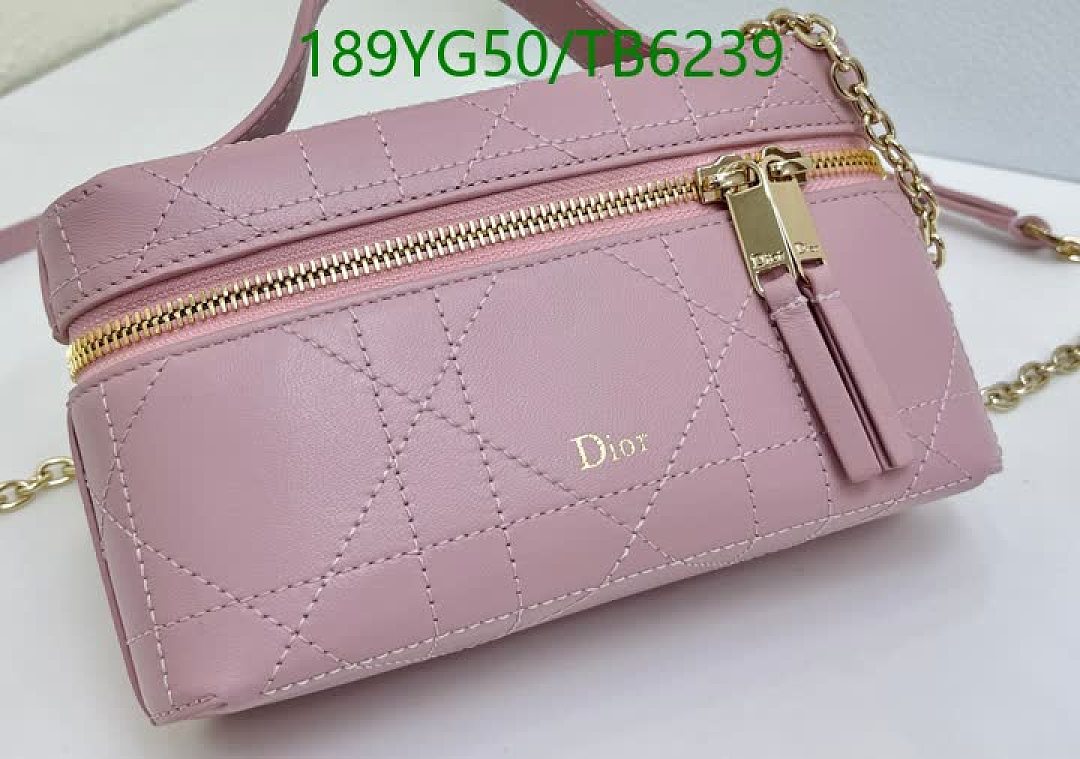 Dior-Bags(5A) Code: TB6239 $: 189USD