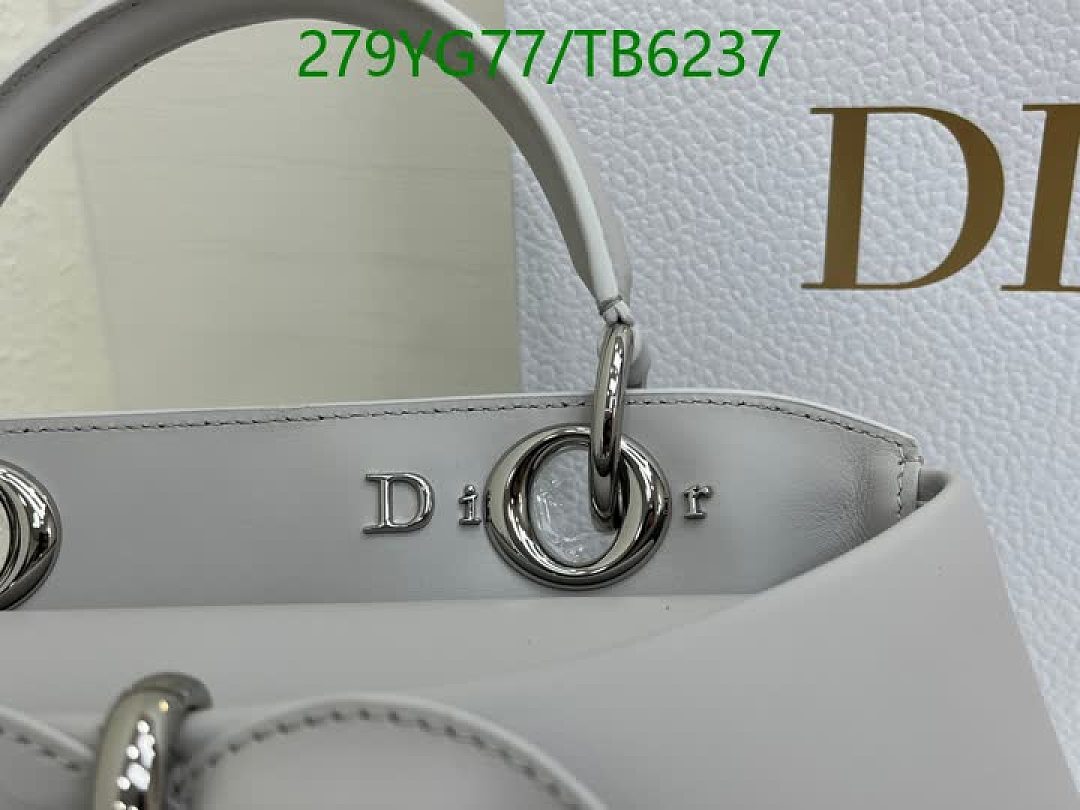 Dior-Bags(5A) Code: TB6237 $: 279USD