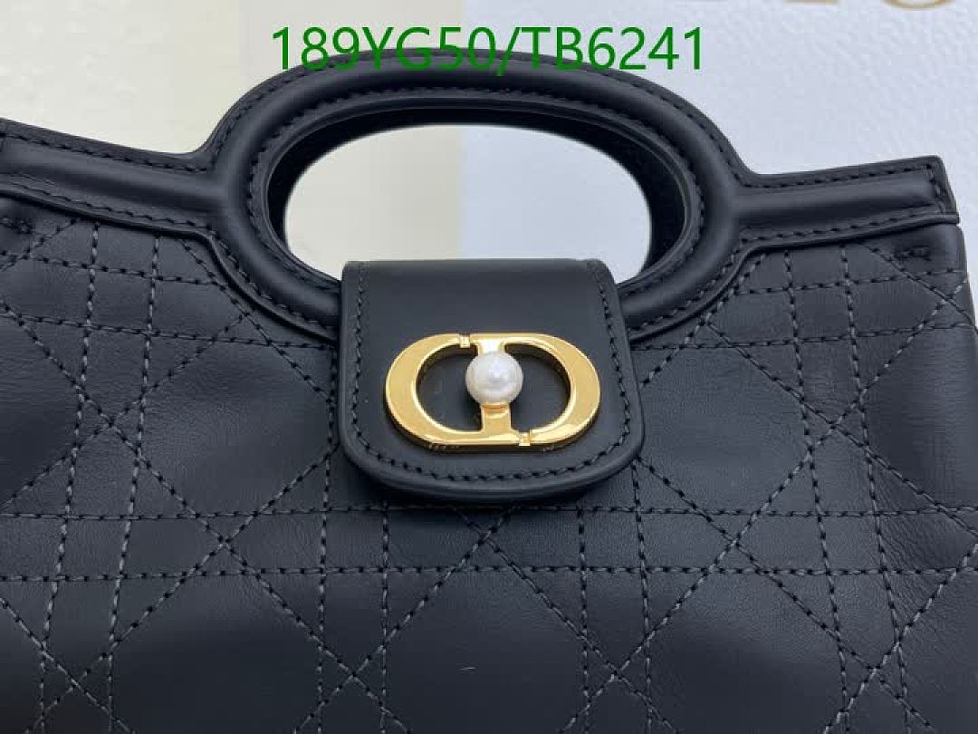 Dior-Bags(5A) Code: TB6241 $: 189USD