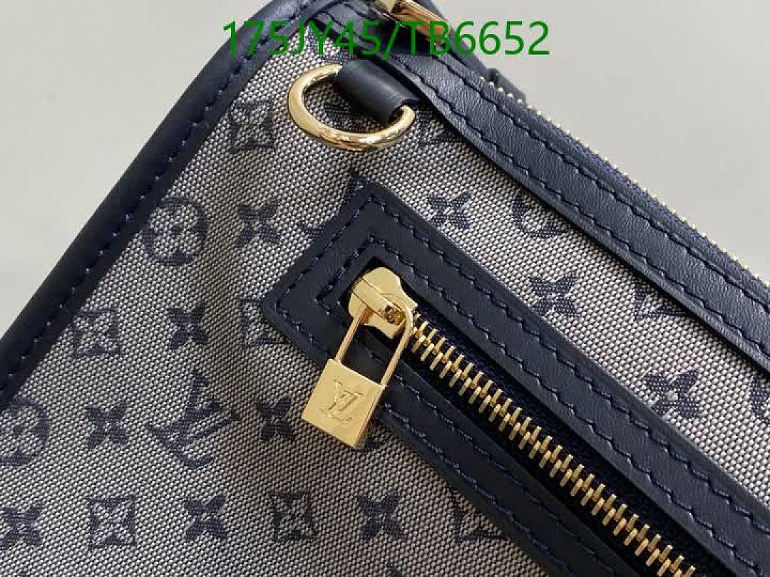 LV-Bags(5A) Code: TB6652 $: 175USD