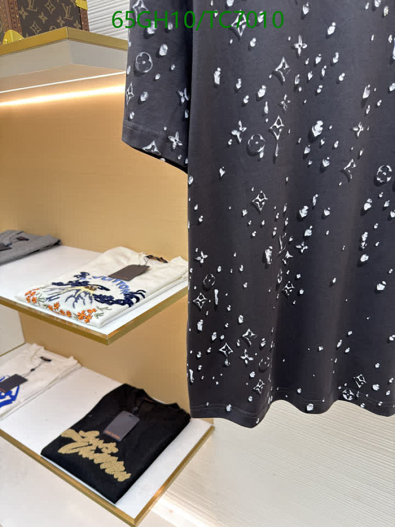 LV-Clothing Code: TC7010 $: 65USD