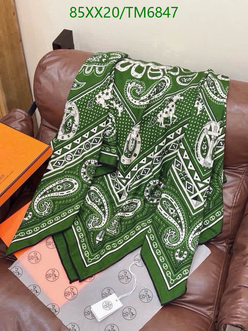 Hermes-Scarves Code: TM6847 $: 85USD