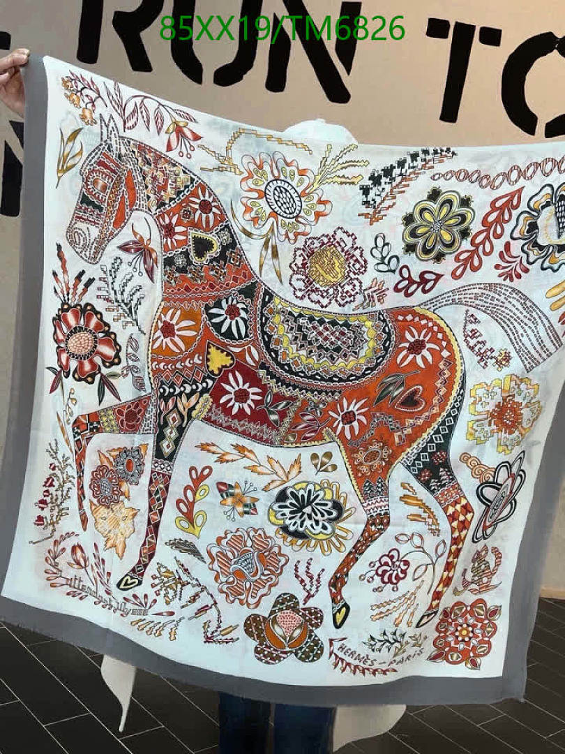 Hermes-Scarves Code: TM6826 $: 85USD