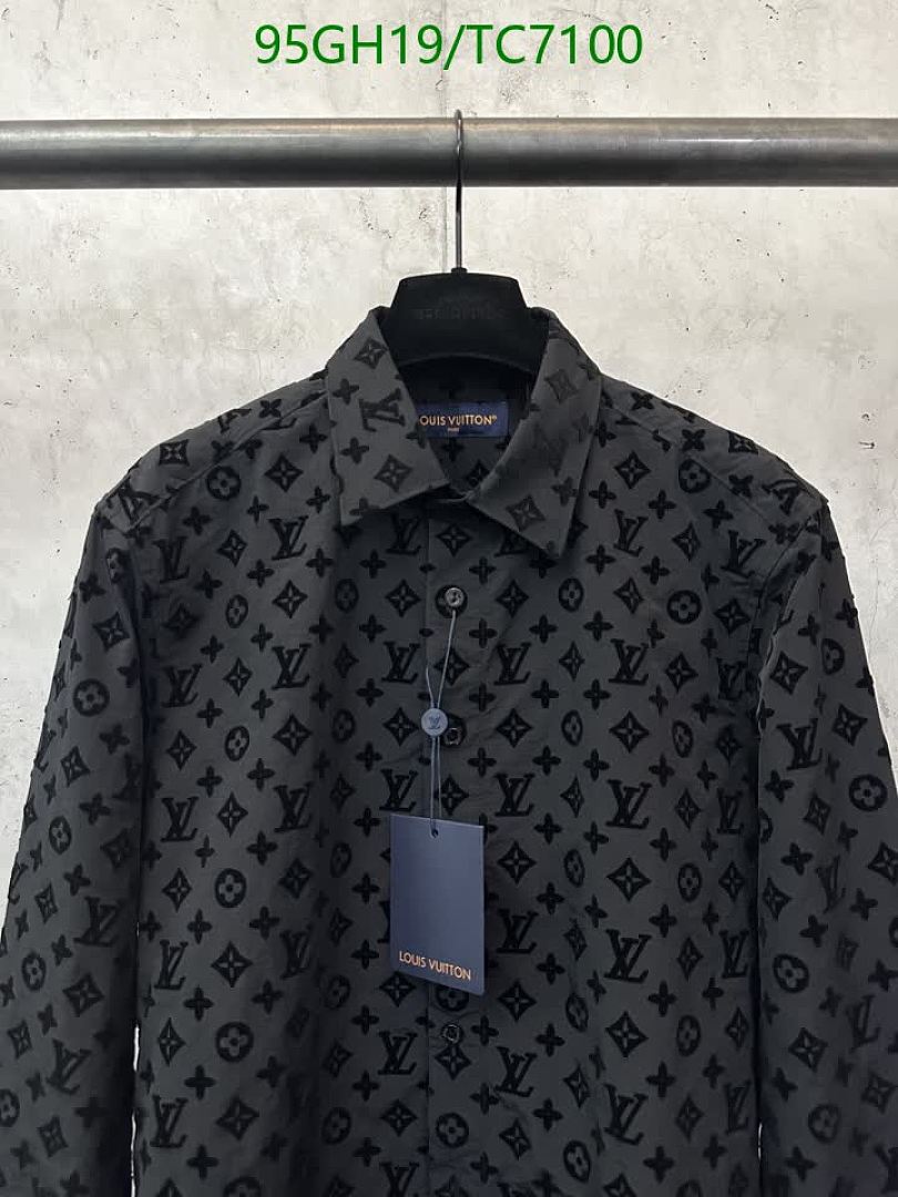 LV-Clothing Code: TC7100 $: 95USD