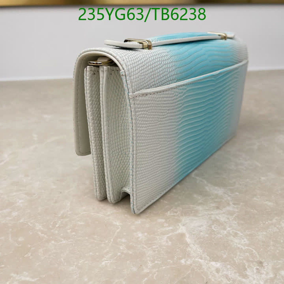 Dior-Bags(5A) Code: TB6238 $: 235USD