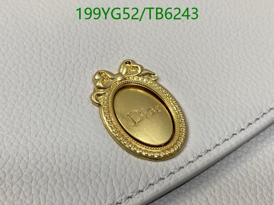 Dior-Bags(5A) Code: TB6243 $: 199USD