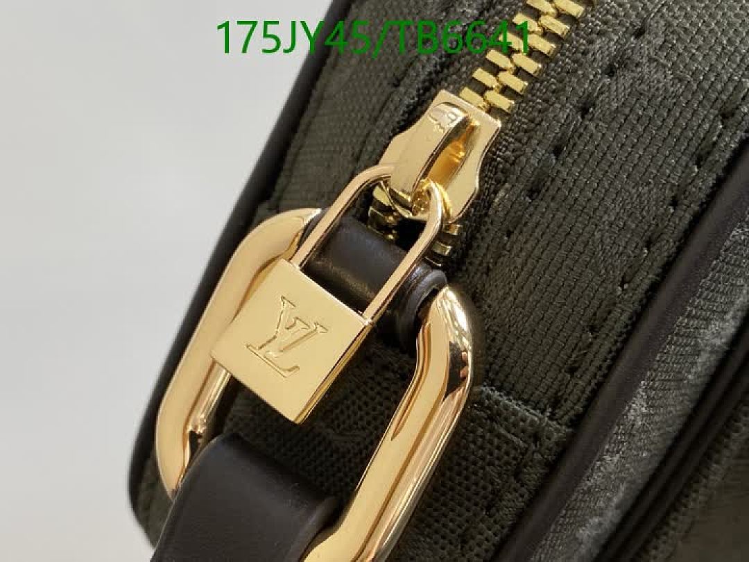 LV-Bags(5A) Code: TB6641 $: 175USD