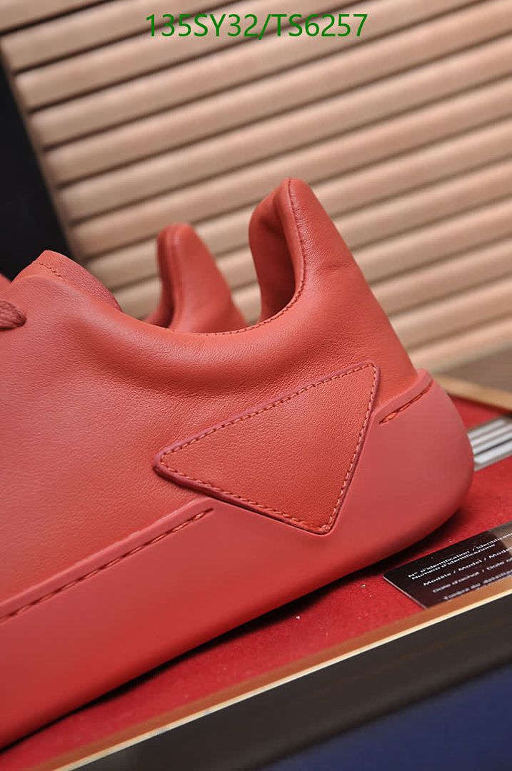Prada-Shoes(Men) Code: TS6257 $: 135USD
