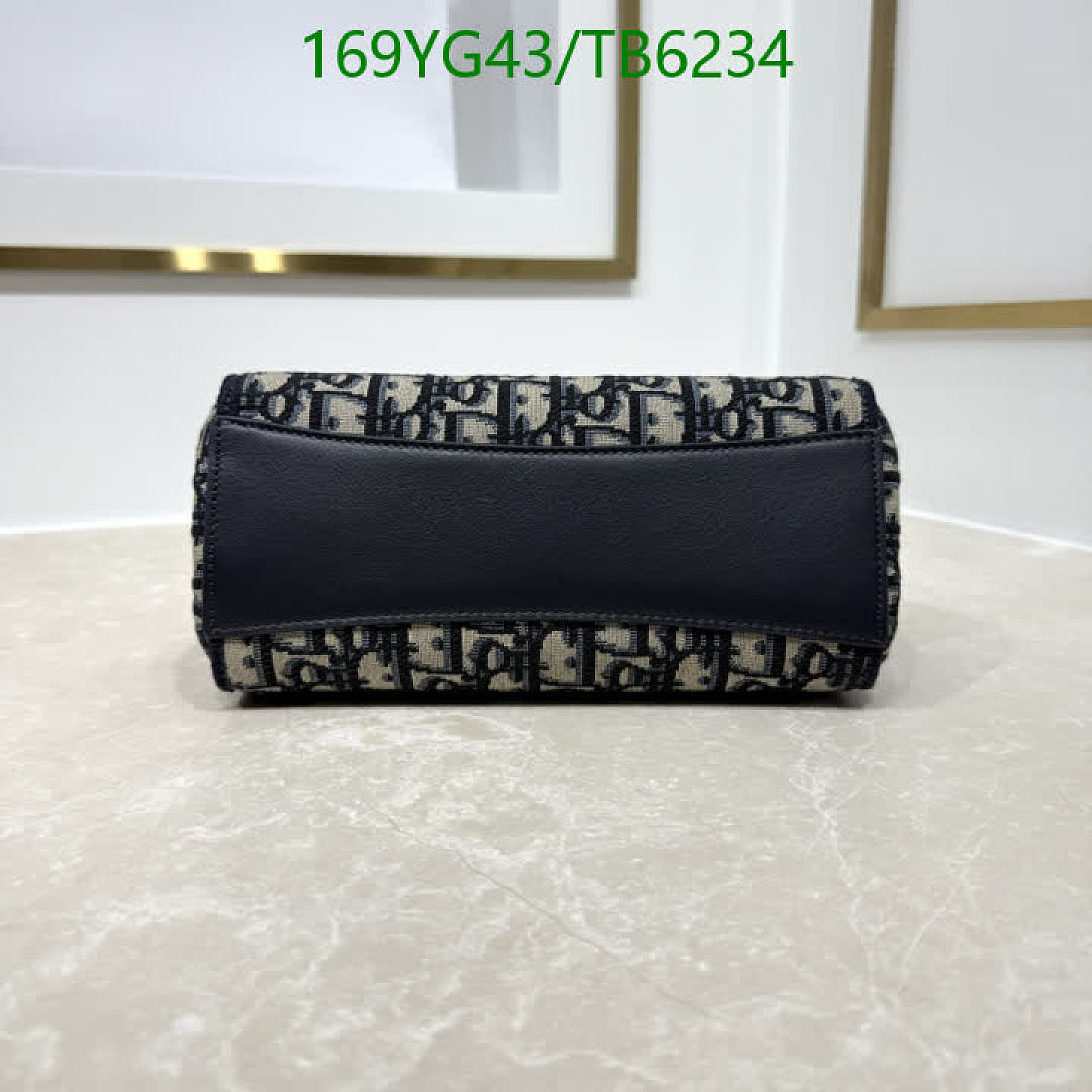 Dior-Bags(5A) Code: TB6234 $: 169USD