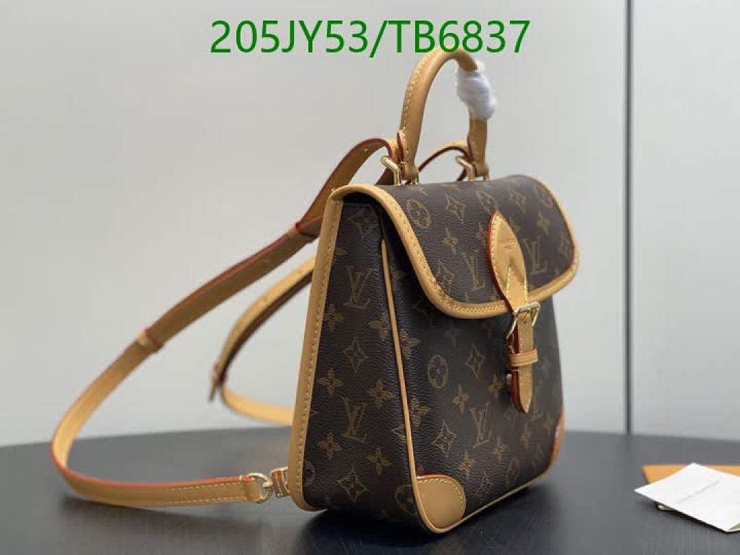 LV-Bags(5A) Code: TB6837 $: 205USD