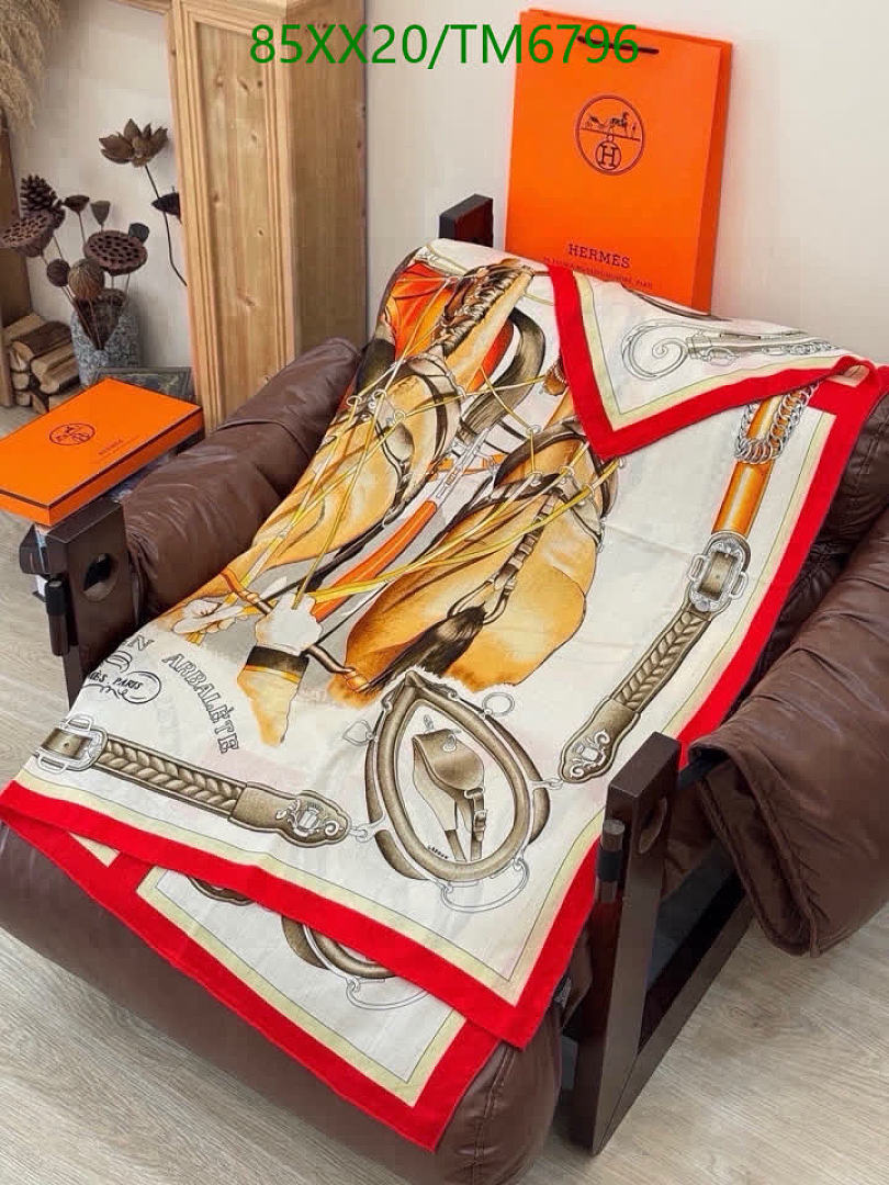 Hermes-Scarves Code: TM6796 $: 85USD