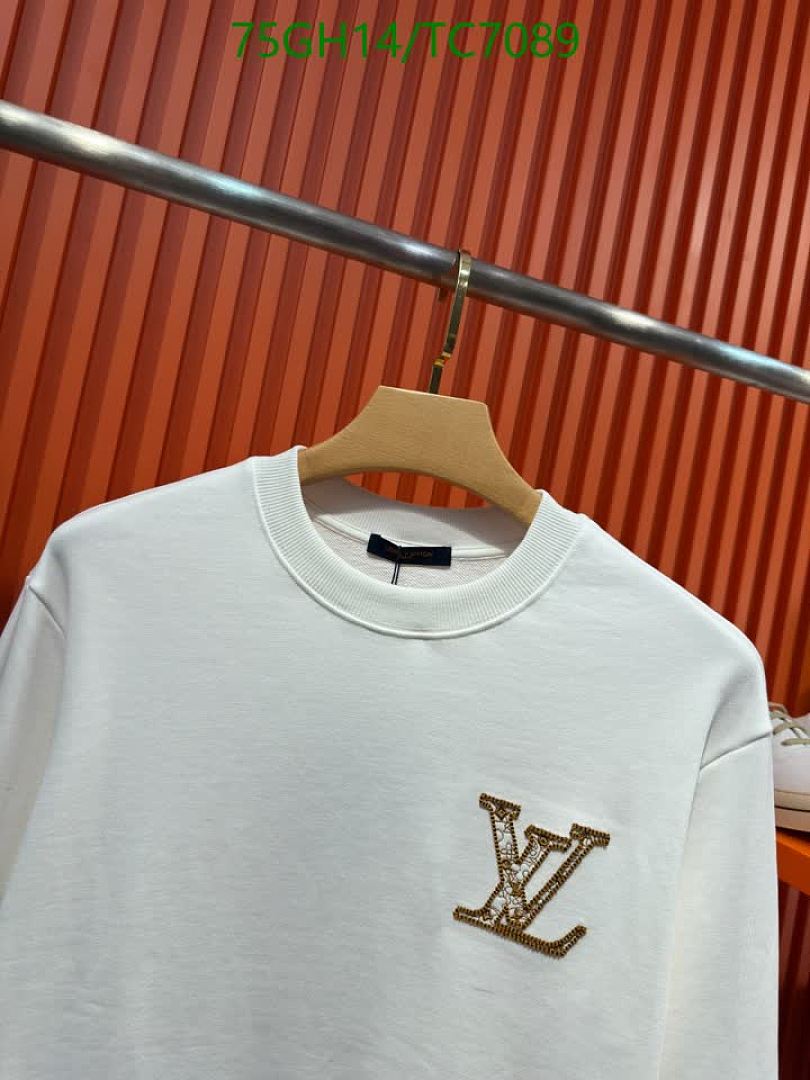LV-Clothing Code: TC7089 $: 75USD