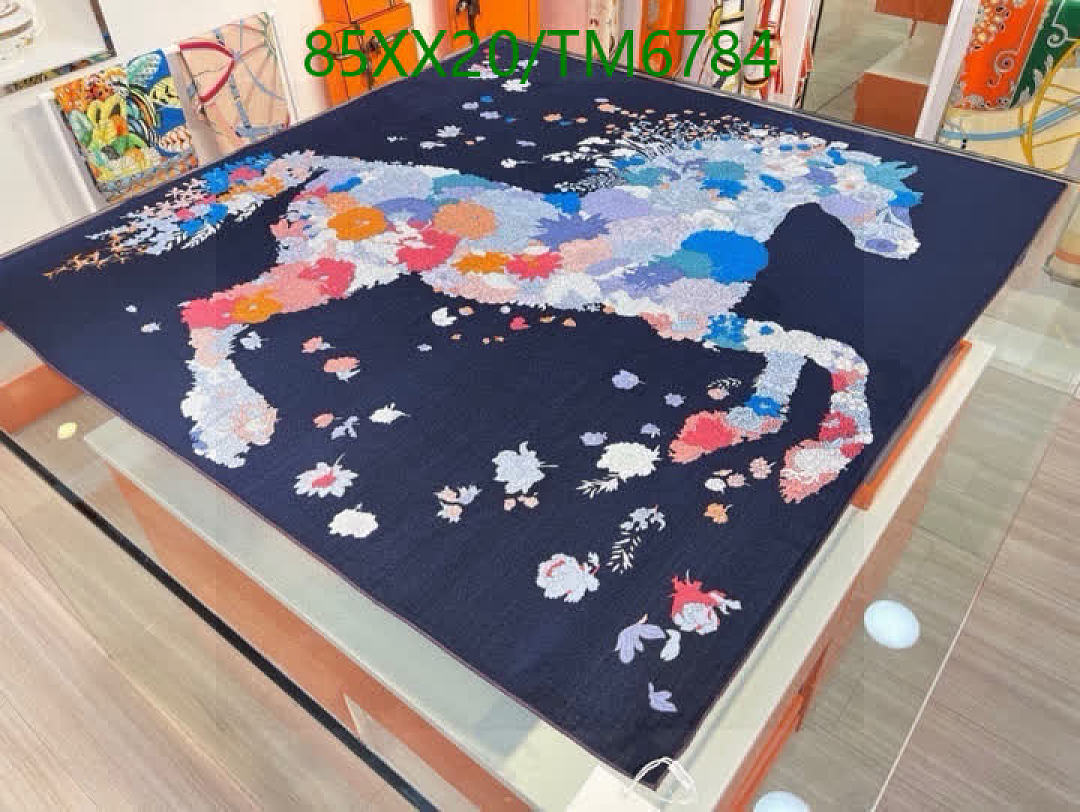 Hermes-Scarves Code: TM6784 $: 85USD
