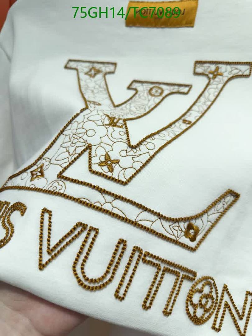 LV-Clothing Code: TC7089 $: 75USD