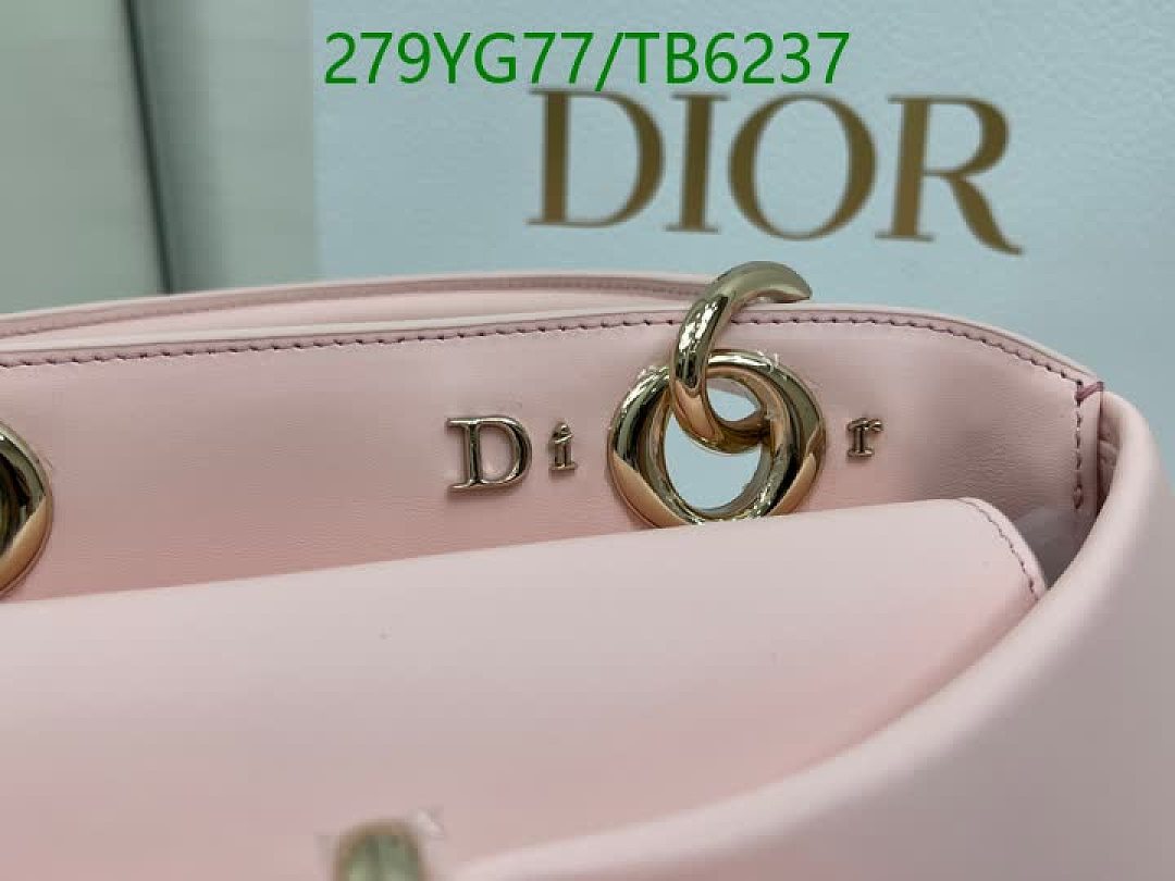 Dior-Bags(5A) Code: TB6237 $: 279USD
