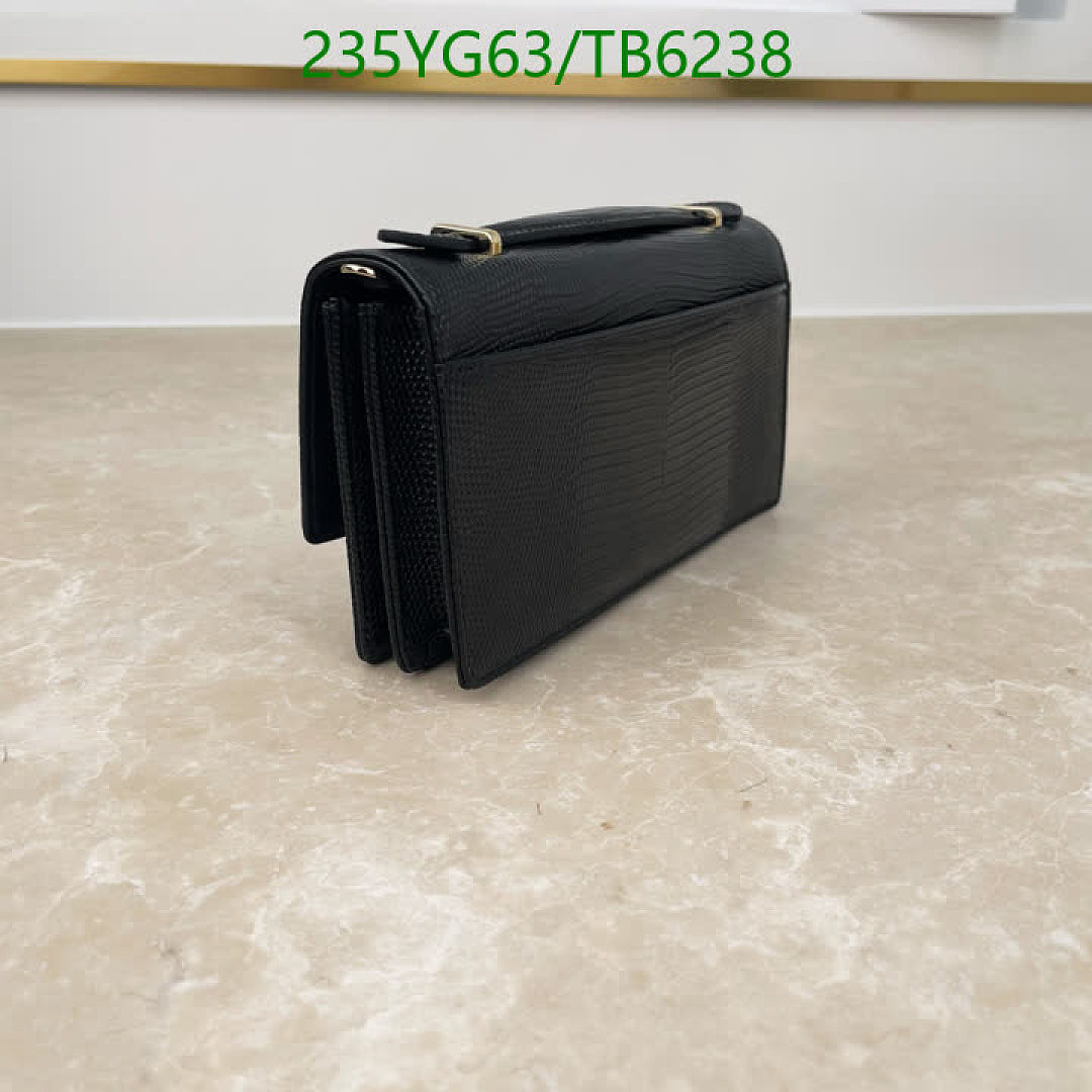 Dior-Bags(5A) Code: TB6238 $: 235USD