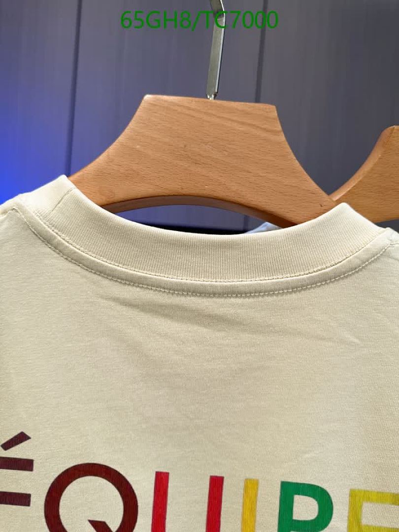 LV-Clothing Code: TC7000 $: 65USD