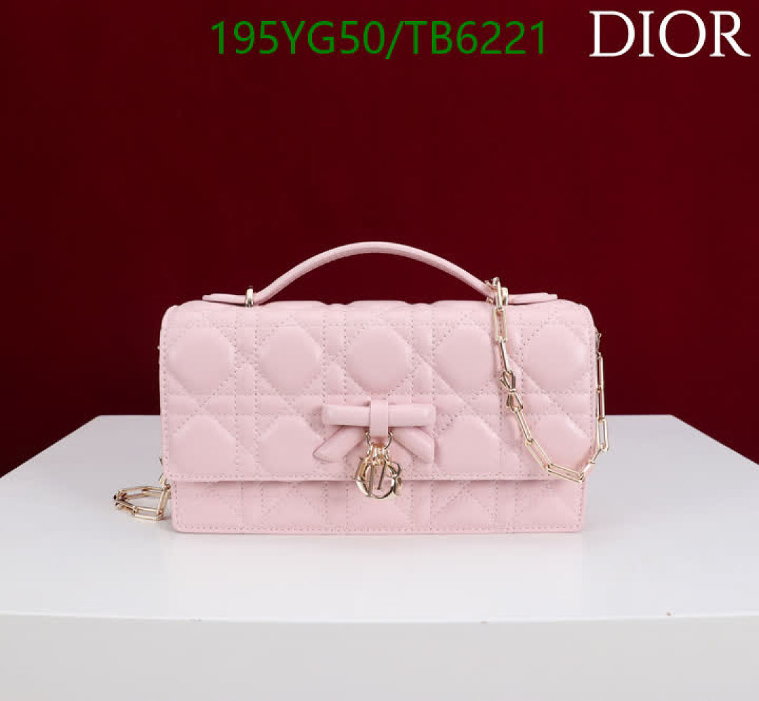 Dior-Bags(5A) Code: TB6221 $: 195USD