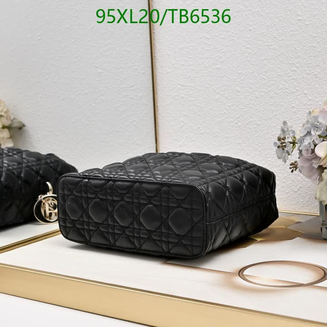 Dior-Bags(4A) Code: TB6536 $: 95USD