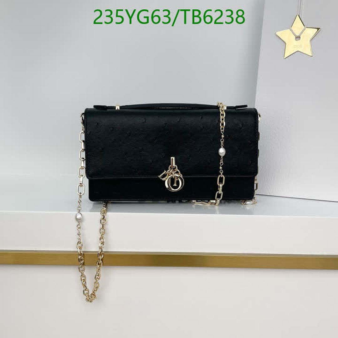 Dior-Bags(5A) Code: TB6238 $: 235USD