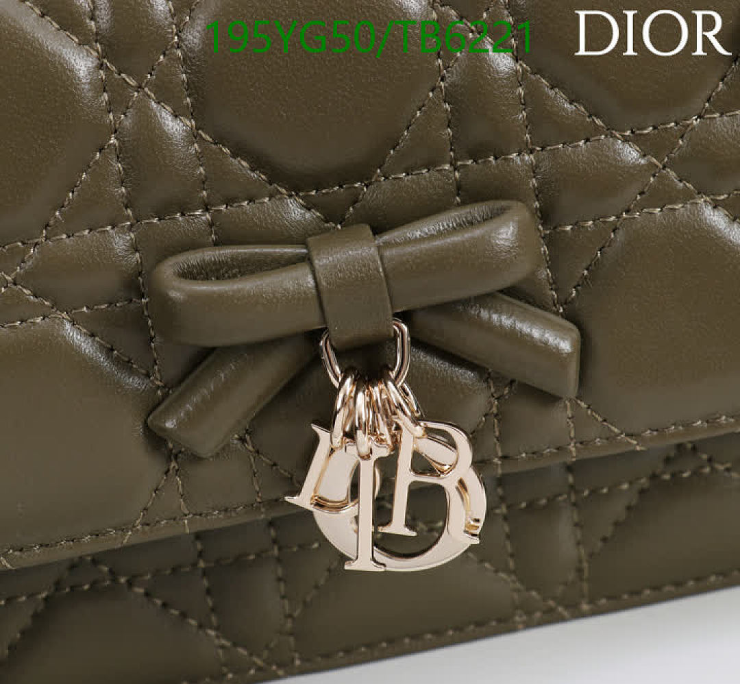 Dior-Bags(5A) Code: TB6221 $: 195USD