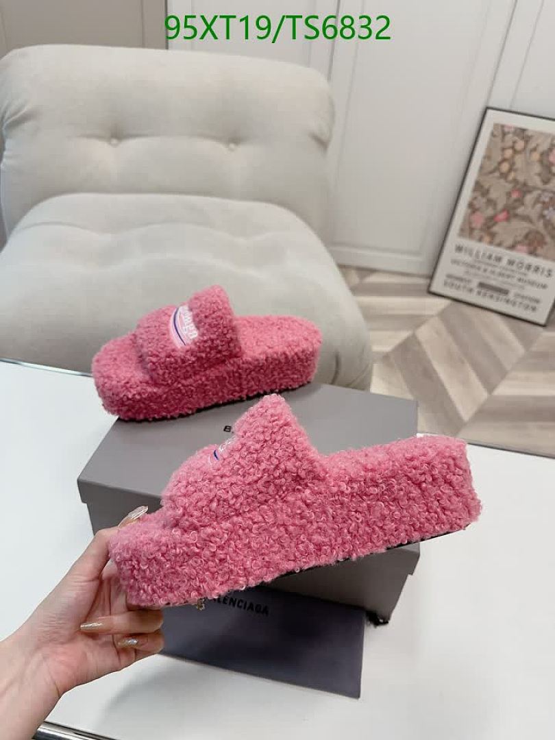 Balenciaga-Shoes(Women) Code: TS6832 $: 95USD